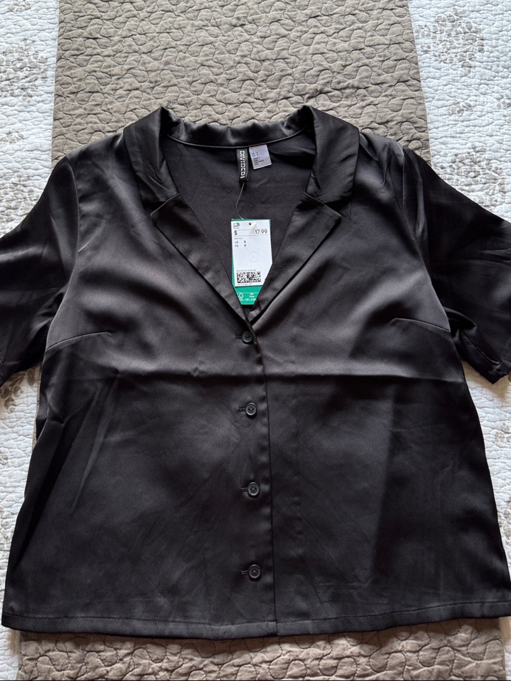 H&M Black Satin Button-Down Short Sleeve Blouse